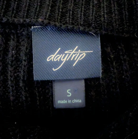 Daytrip Destructed Sweater - Picture 3 of 3